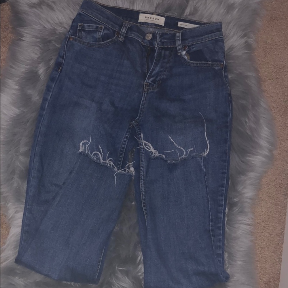 Vintage Icon Cut off jeans from Pacsun